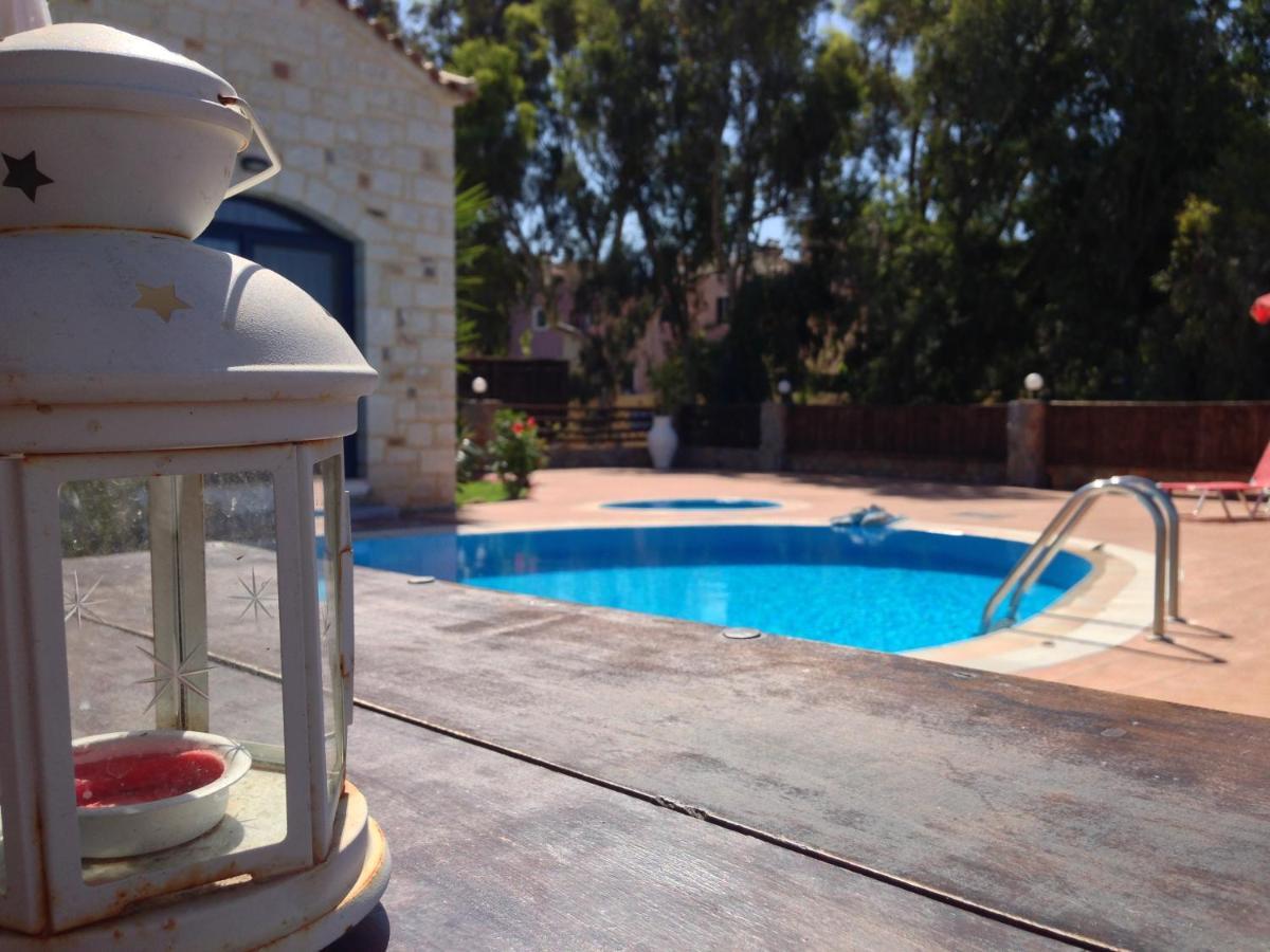 Niriides Villas Old Listing Херсонисос Екстериор снимка