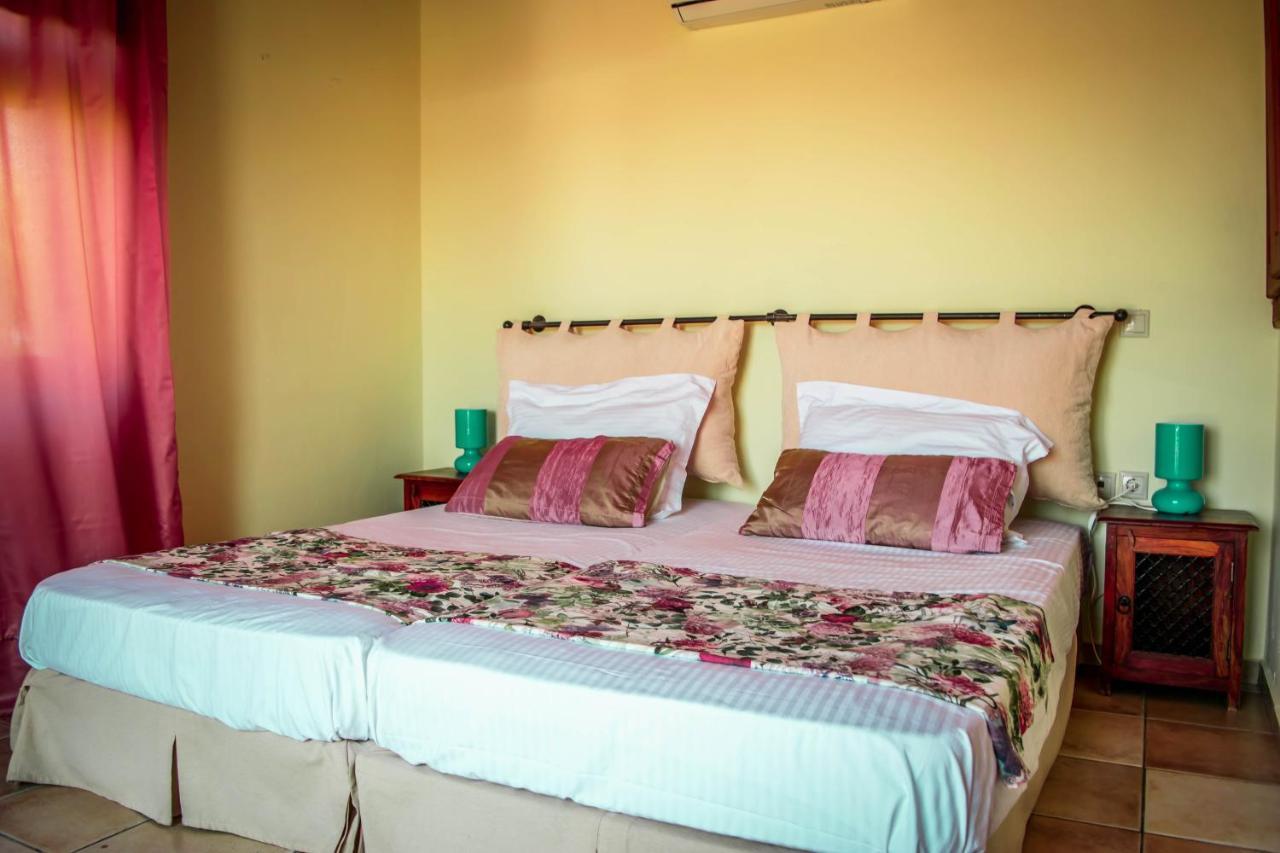 Niriides Villas Old Listing Херсонисос Екстериор снимка