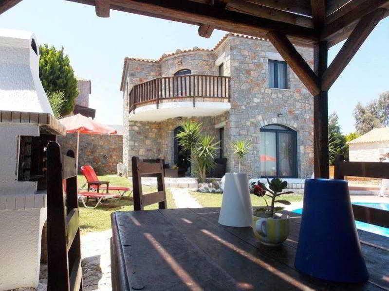 Niriides Villas Old Listing Херсонисос Екстериор снимка